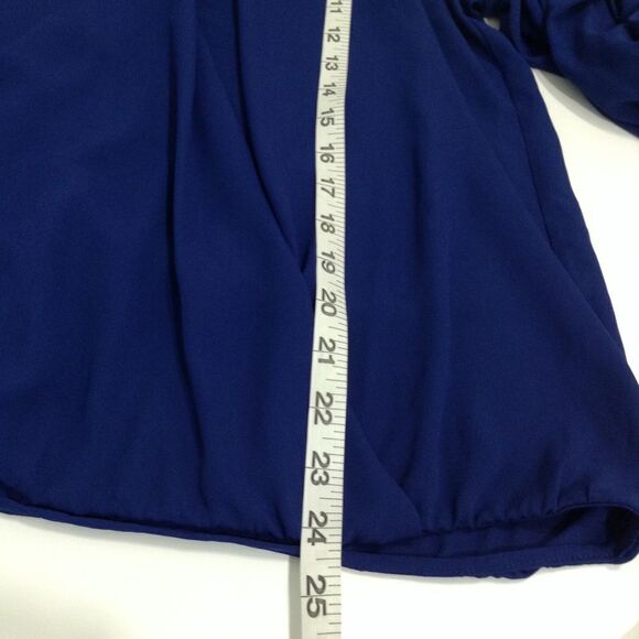 BCBGMAXAZRIA Kaelyn Satin Jewel Neckline Blouse New Size Large - Picture 4 of 6